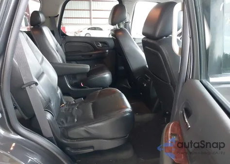 2010 Cadillac Escalade Luxury from USA, damaged, VIN 1GYUKBEF6AR103998